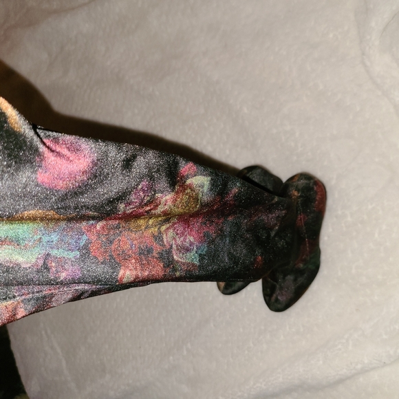 Madden Girl Size 7 Black Velvet Floral Sock Boots - Picture 2 of 14